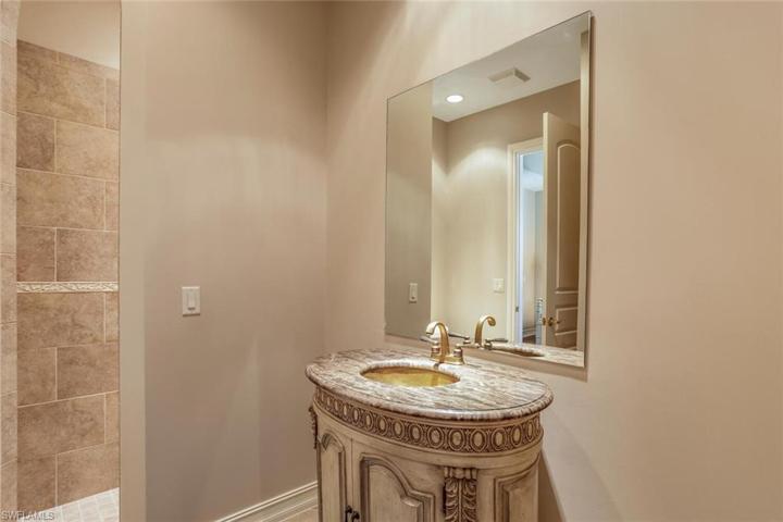 Guest Bathroom w/ Walk-in Shower