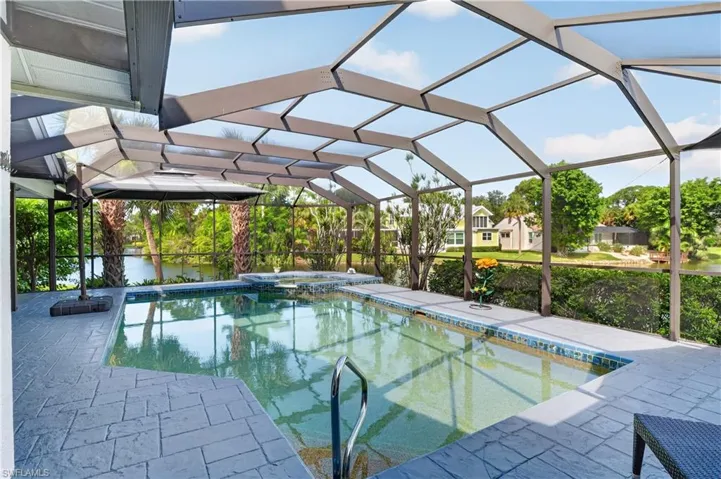 15960 Muirfield Ct, Fort Myers, Florida 33908