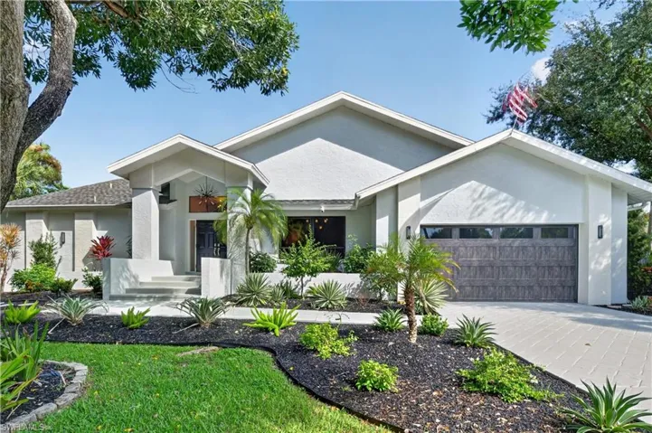 15960 Muirfield Ct, Fort Myers, Florida 33908
