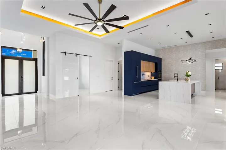 BRIGHT & SPACIOUS 2,420 sq ft floorplan w/ SPAIN POLISHED PORCELAIN TILE MARBLE LOOK THROUGHOUT