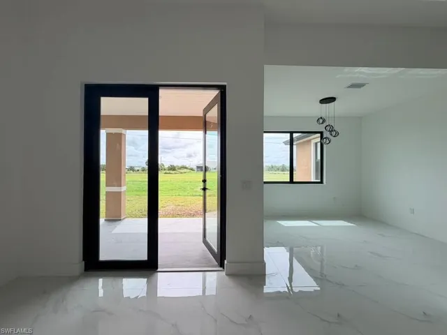 129 Carousel Ave, Labelle, Florida 33935