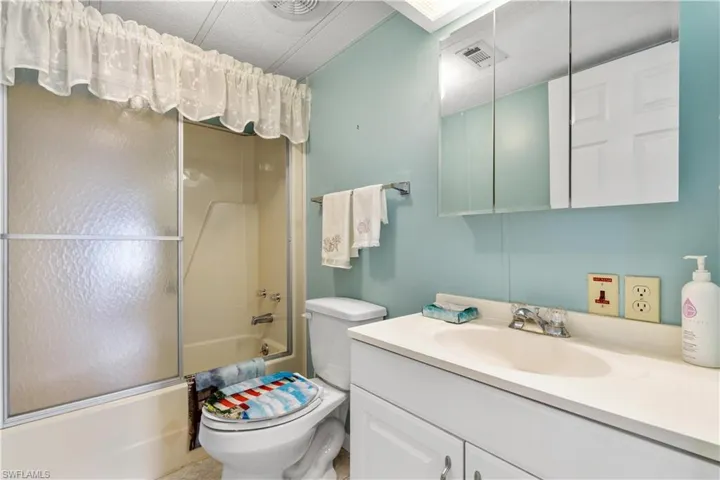 10752  Timber Pines  CT, North Fort Myers, FL 33903