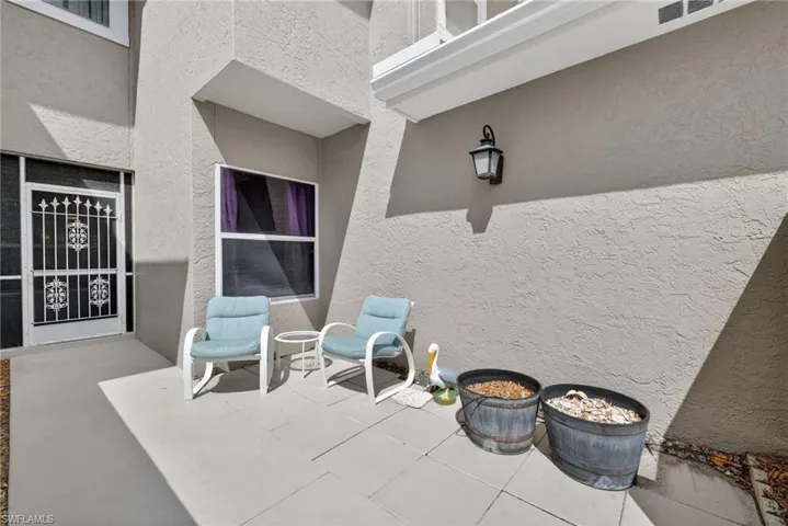 290 Emerald Bay Cir L7, Naples, Florida 34110