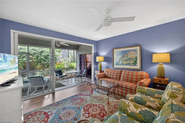 290 Emerald Bay Cir L7, Naples, Florida 34110