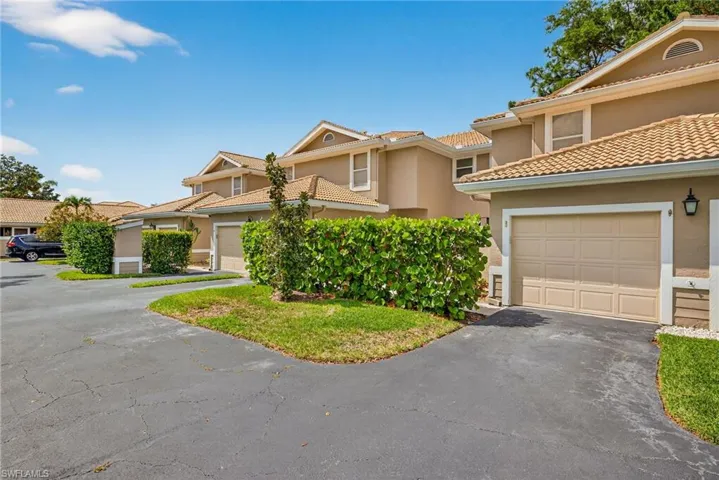 290 Emerald Bay Cir L7, Naples, Florida 34110