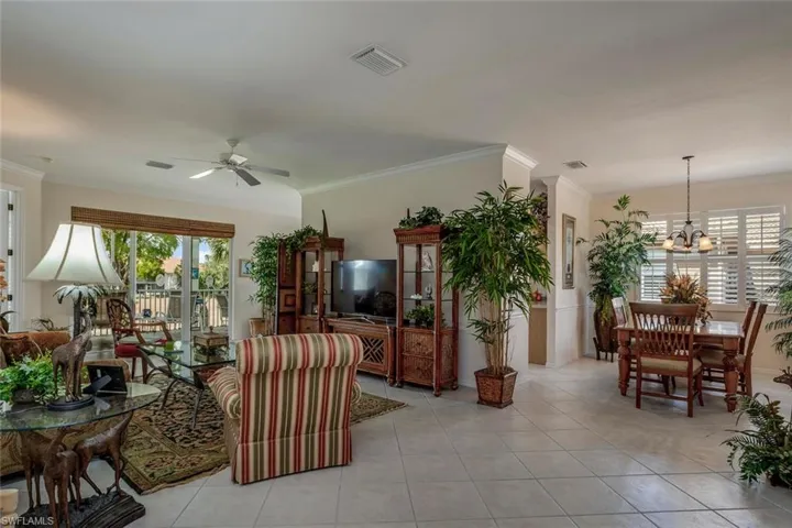 3904  Forest Glen  BLVD, Naples, FL 34114