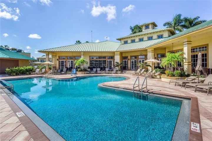 3904  Forest Glen  BLVD, Naples, FL 34114