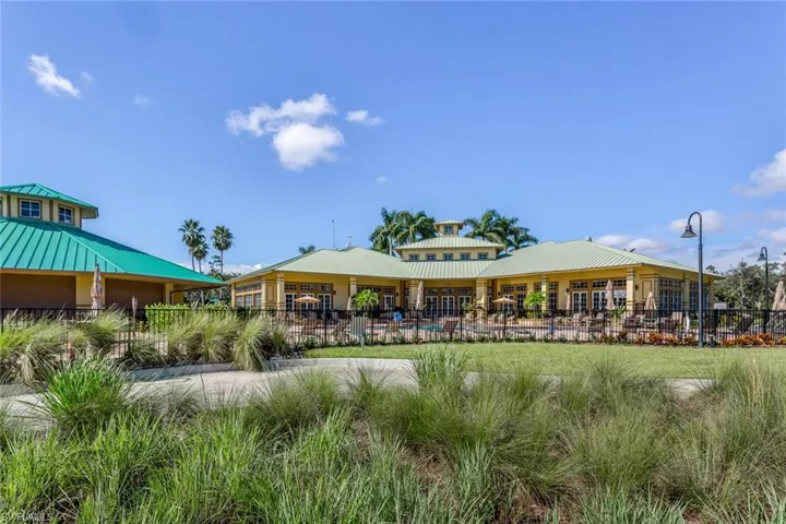 3904  Forest Glen  BLVD, Naples, FL 34114
