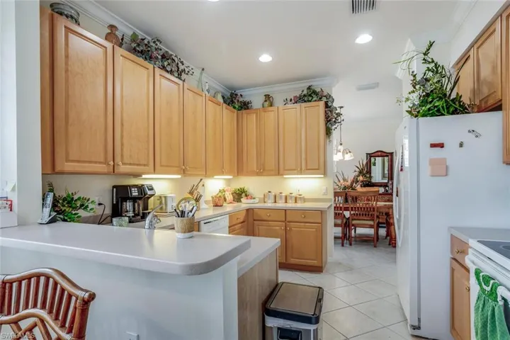 3904  Forest Glen  BLVD, Naples, FL 34114