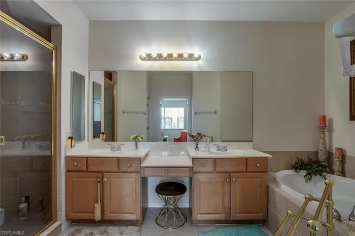 3904  Forest Glen  BLVD, Naples, FL 34114