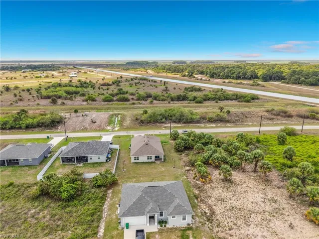 524  Glendale  AVE, Labelle, FL 33935