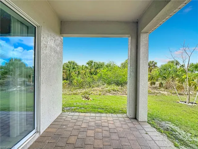 524  Glendale  AVE, Labelle, FL 33935