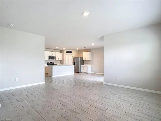 524  Glendale  AVE, Labelle, FL 33935