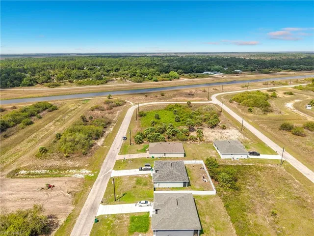524  Glendale  AVE, Labelle, FL 33935