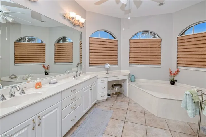 3514 Se 17th Pl, Cape Coral, Florida 33904