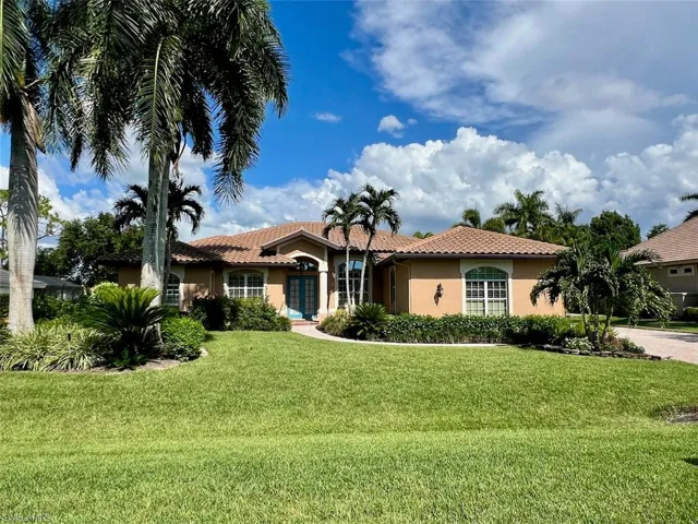 15741  Lockmaben  AVE, Fort Myers, FL 33912