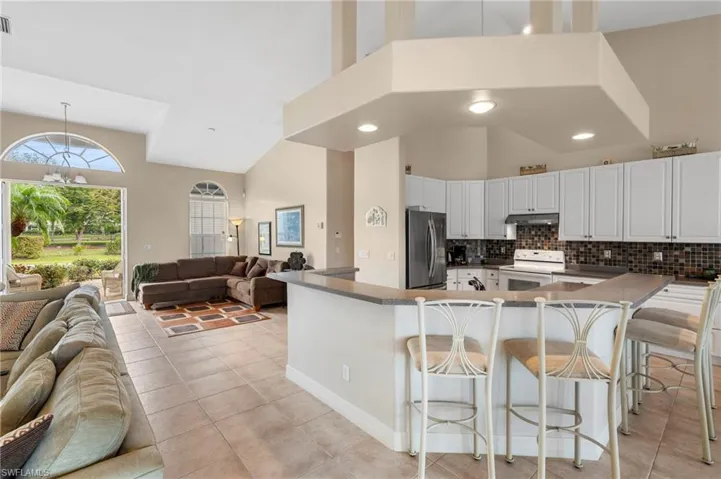 11362  Royal Tee  CIR, Cape Coral, FL 33991