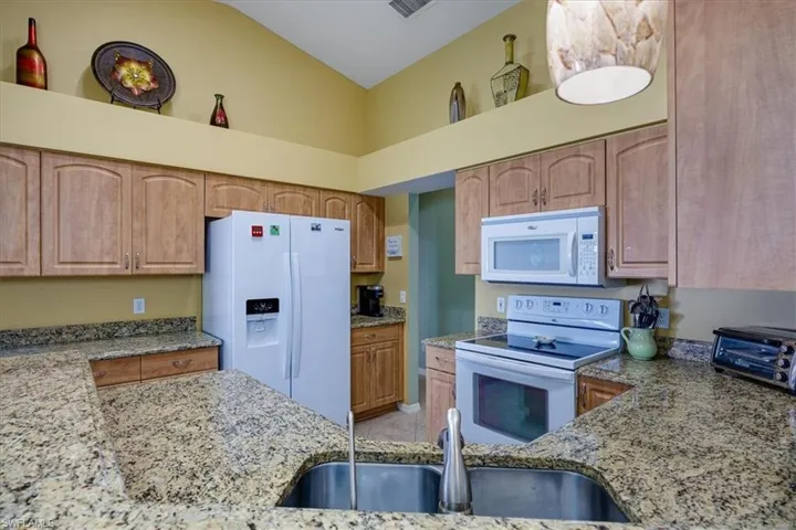9225 Coral Isle Way, Fort Myers, Florida 33919