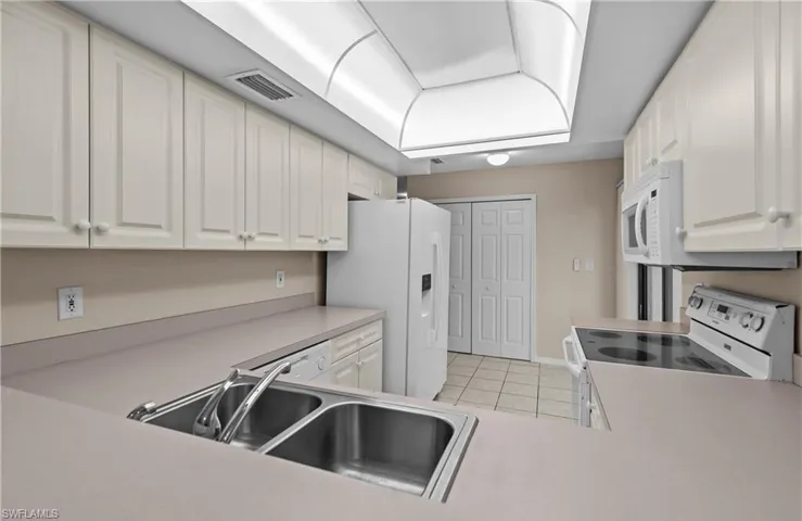 7105 Quail Run Ct W 2, Fort Myers, Florida 33908