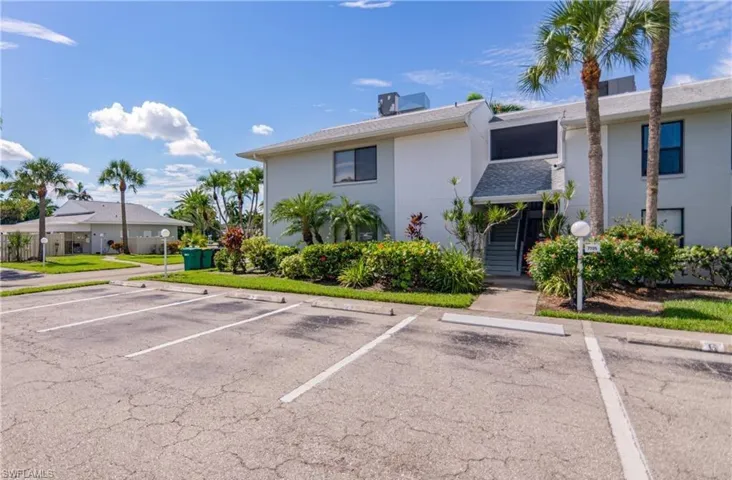 7105 Quail Run Ct W 2, Fort Myers, Florida 33908