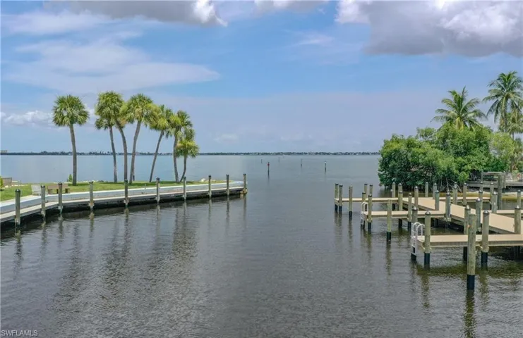 7105 Quail Run Ct W 2, Fort Myers, Florida 33908