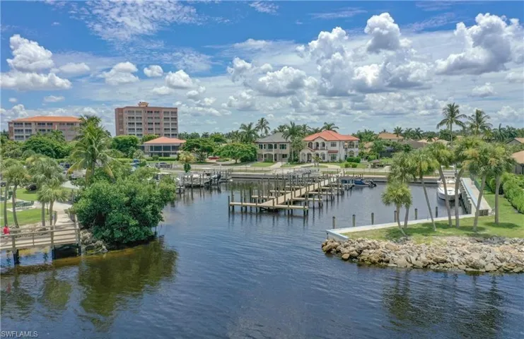 7105 Quail Run Ct W 2, Fort Myers, Florida 33908