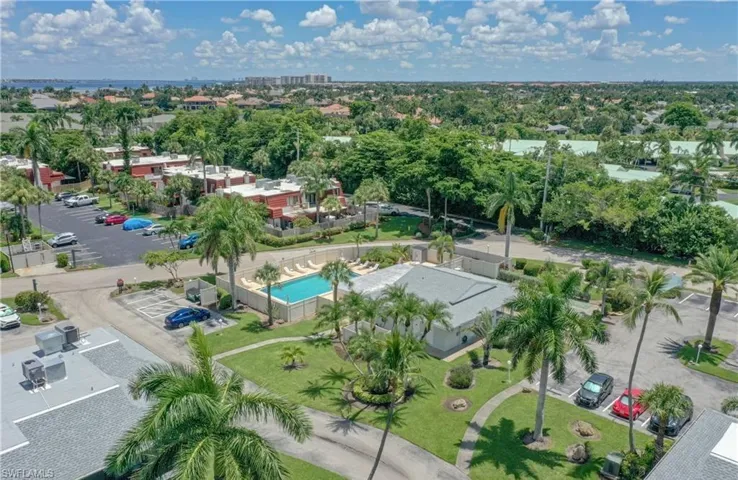 7105 Quail Run Ct W 2, Fort Myers, Florida 33908