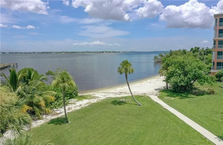 7105 Quail Run Ct W 2, Fort Myers, Florida 33908