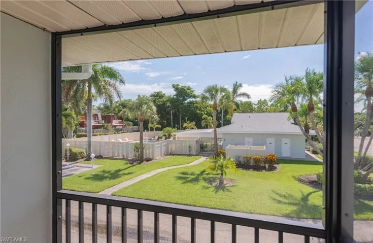 7105 Quail Run Ct W 2, Fort Myers, Florida 33908