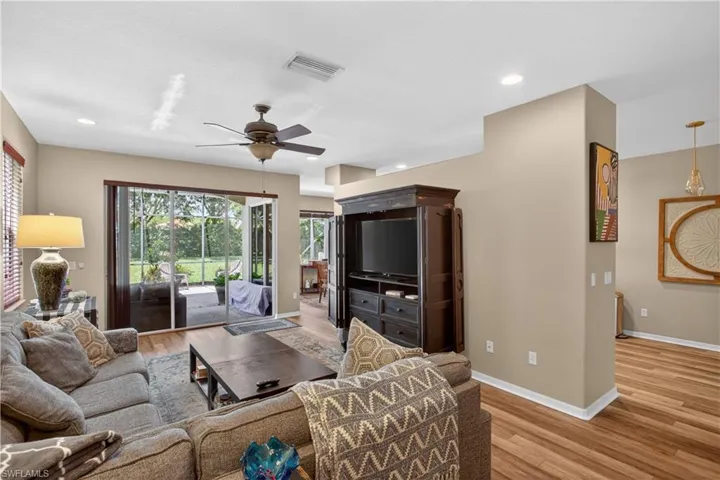 20552  Larino  LOOP, Estero, FL 33928