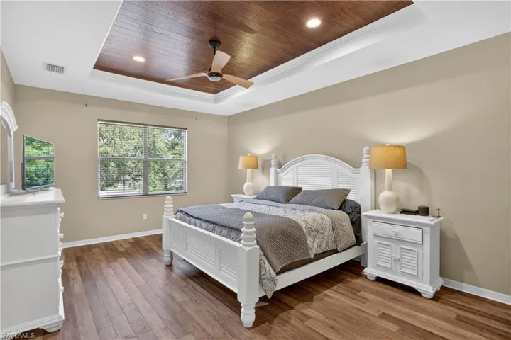 20552  Larino  LOOP, Estero, FL 33928