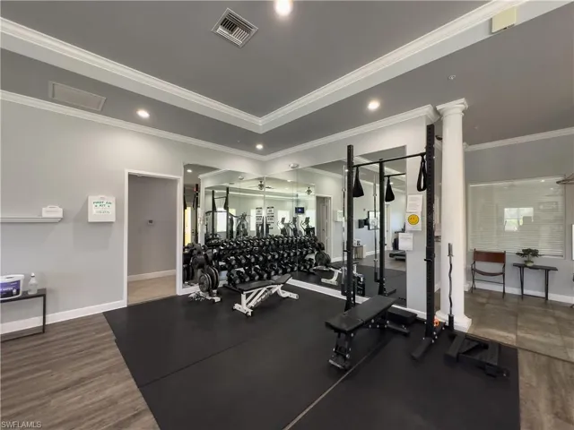 2001 Tarpon Bay Dr N # 202, Naples, Florida 34119