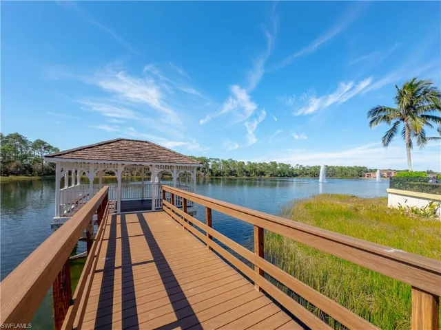2001 Tarpon Bay Dr N # 202, Naples, Florida 34119
