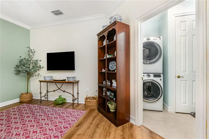 2001 Tarpon Bay Dr N # 202, Naples, Florida 34119