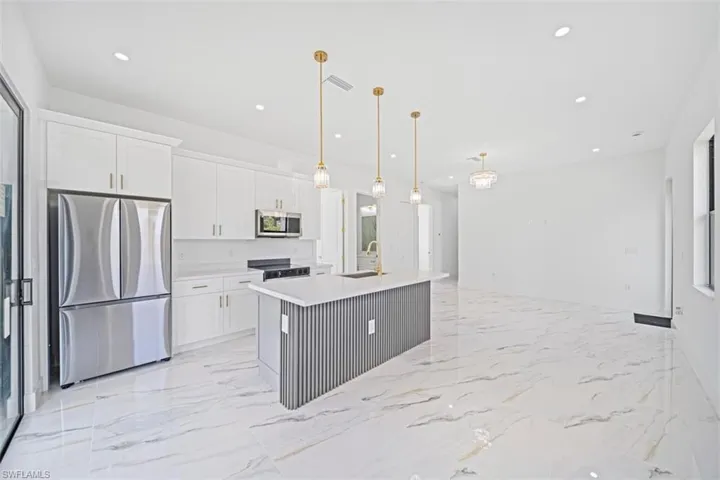 1005 Sw Brenton Ave, Lehigh Acres, Florida 33974