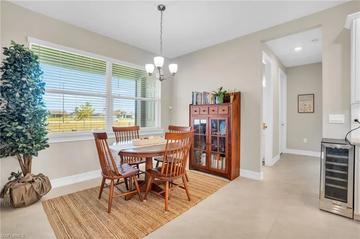 527 NE 6th  TER, Cape Coral, FL 33909