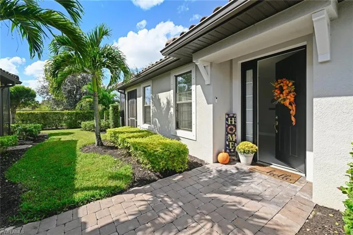 8111 Calle Canovas St, Naples, Florida 34114