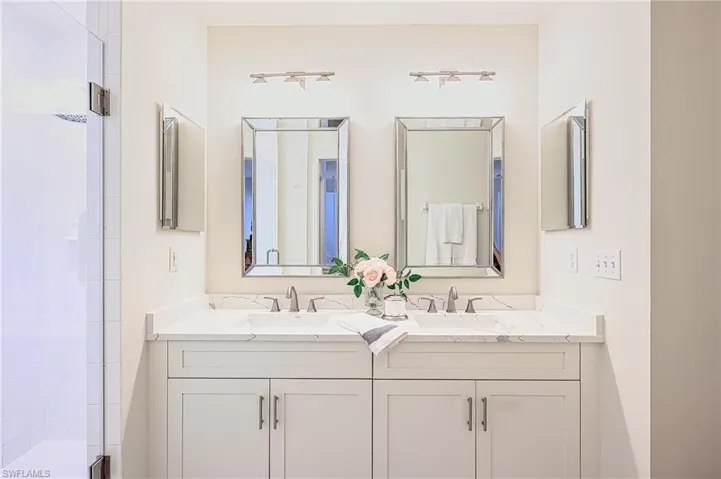 Dual sinks