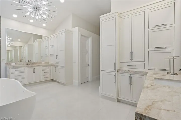 328 Sedgwick Ct, Naples, Florida 34108