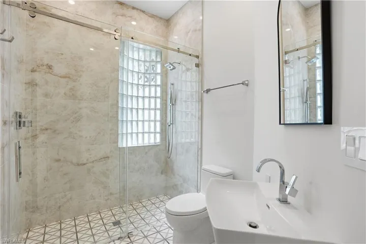 328 Sedgwick Ct, Naples, Florida 34108