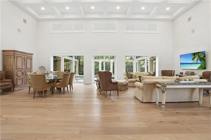 328 Sedgwick Ct, Naples, Florida 34108