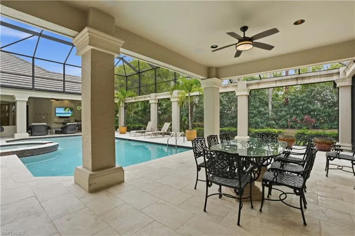 328 Sedgwick Ct, Naples, Florida 34108