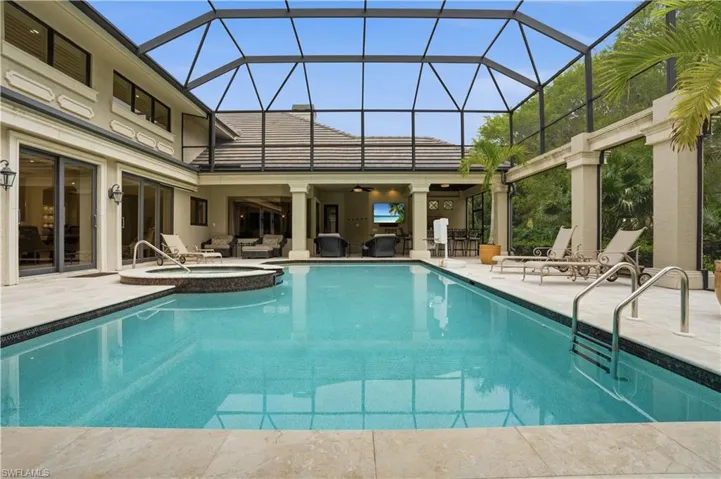 328 Sedgwick Ct, Naples, Florida 34108