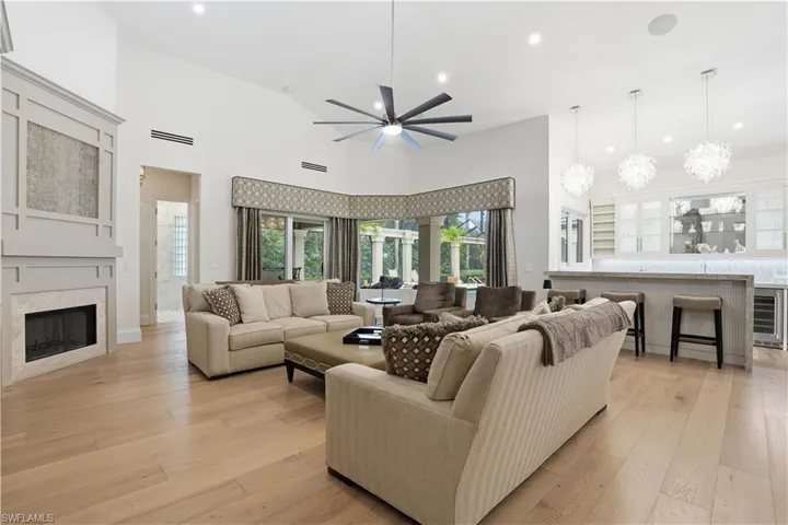 328 Sedgwick Ct, Naples, Florida 34108