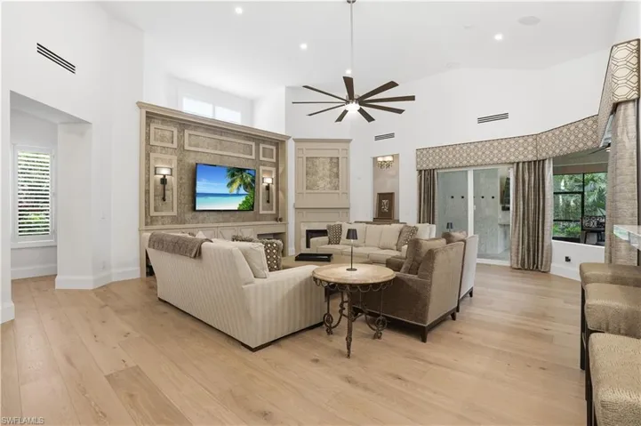 328 Sedgwick Ct, Naples, Florida 34108