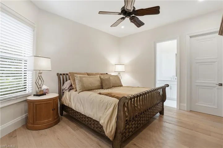 328 Sedgwick Ct, Naples, Florida 34108