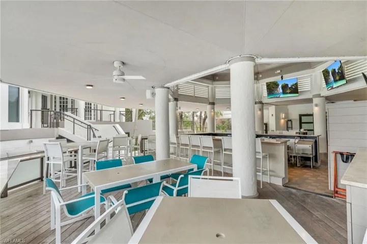 328 Sedgwick Ct, Naples, Florida 34108