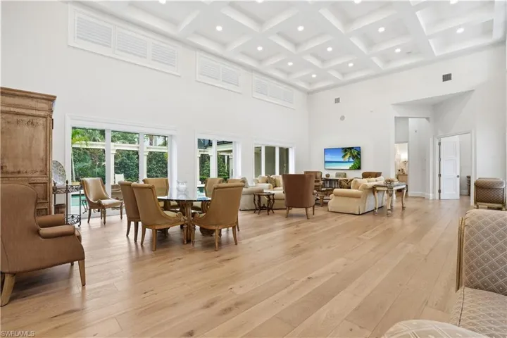 328 Sedgwick Ct, Naples, Florida 34108
