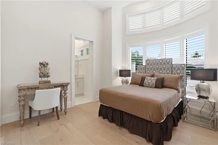 328 Sedgwick Ct, Naples, Florida 34108