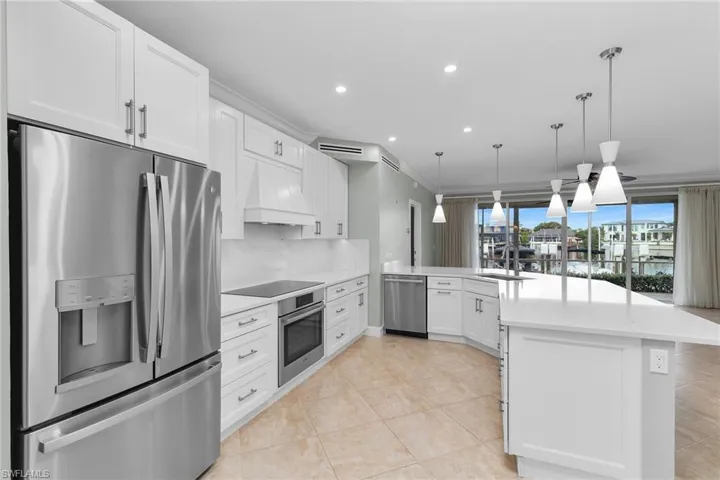 210 Waterside Cir 101, Marco Island, Florida 34145